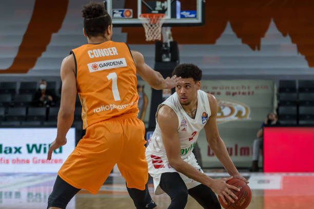 足够的自由 足够的自由