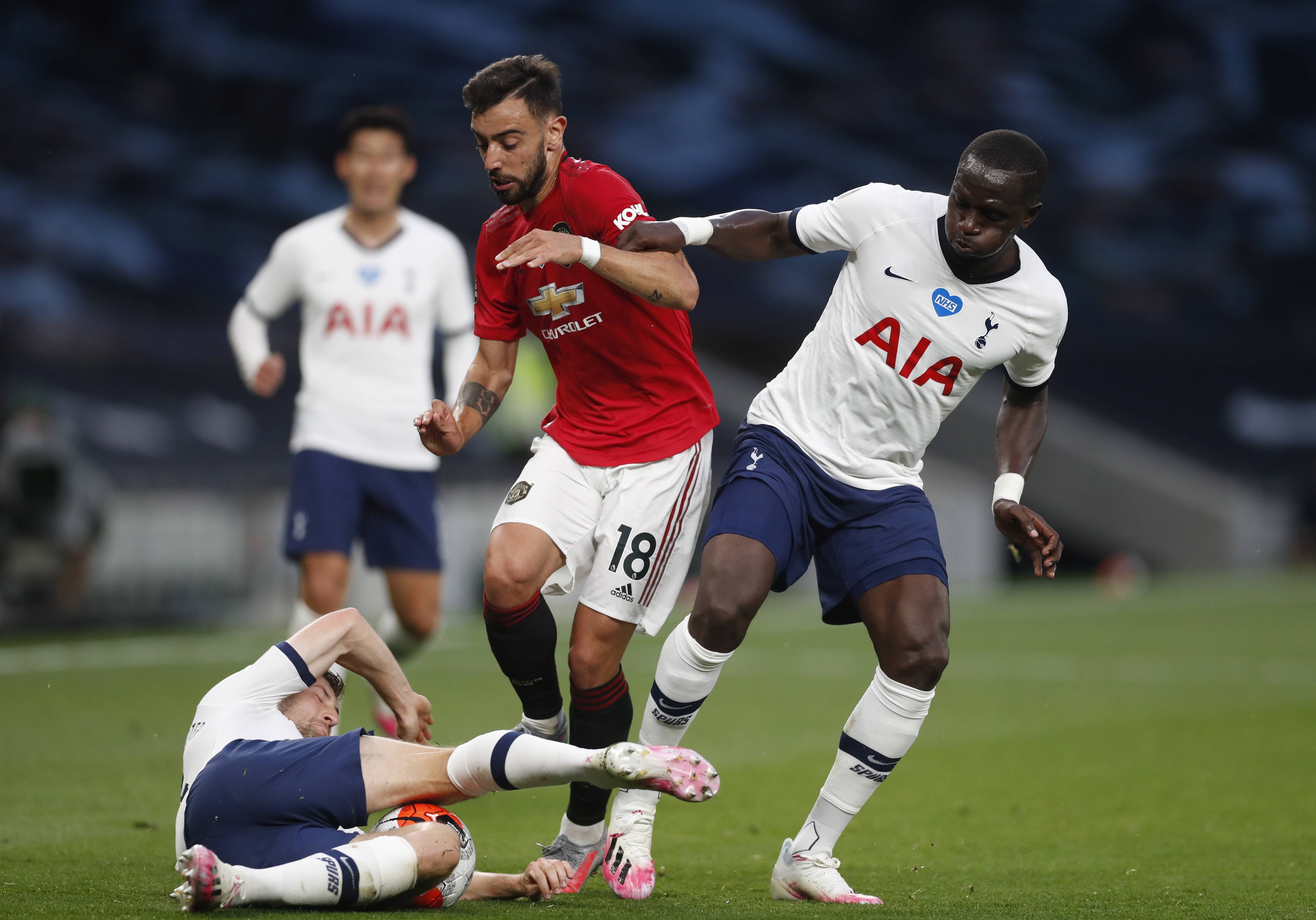 的中场球员 的中场球员