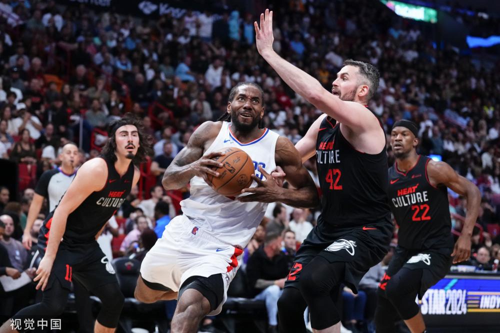 令人瞩目的 令人瞩目的