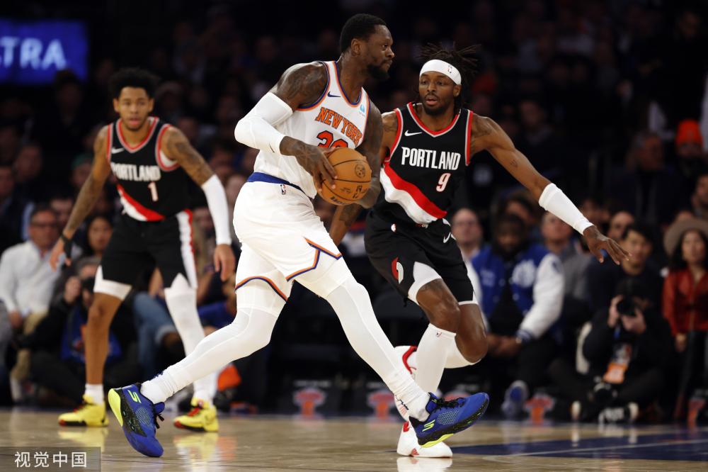 比赛中球裤多次滑落，富勒姆后卫巴锡：我会把裤子提上去的